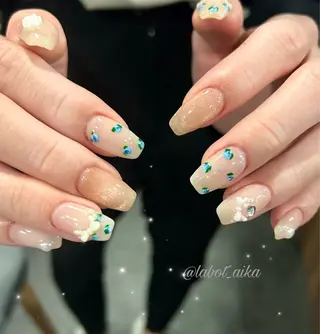 ネイル laboT nuit aikaのネイルデザイン