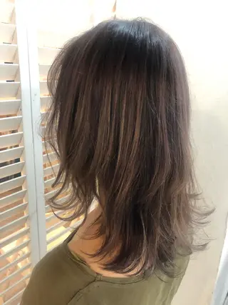 セミロング カラー 髪質改善&ブリーチ 伊勢 祐一郎のヘアスタイル
