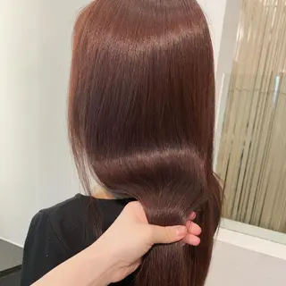 ロング 岡野 真歩のヘアスタイル