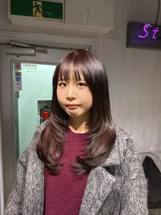 ロング カラー NANAMI🩵 大人可愛い韓国ヘアのヘアスタイル