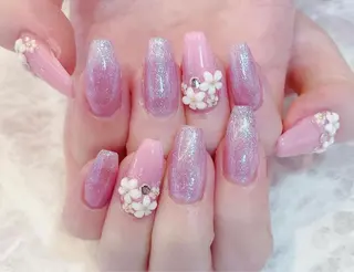 ネイル VIVIAN リサのネイルデザイン