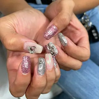 ネイル Adi BEAUTYの眉毛・アイブロウイメージ