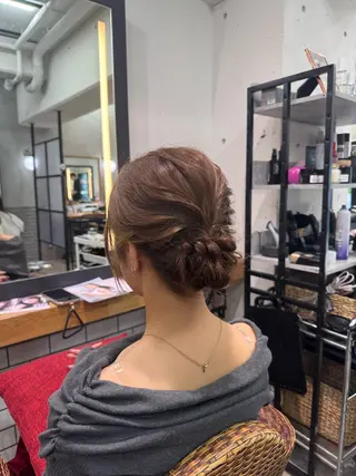 ヘアアレンジ red neo あいりのマツエク・マツパデザイン