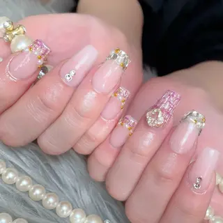 ネイル Feel ‪‪☺︎‬Yuriaのネイルデザイン