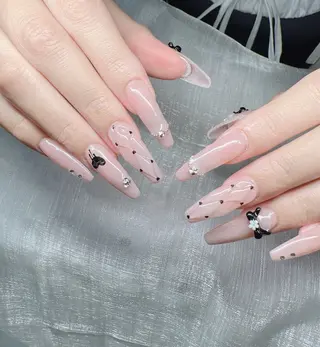 ネイル Lee Nailsのネイルデザイン