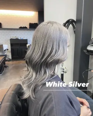 ミディアム カラー 韓国風・透明感カラー 💫ami💫のヘアスタイル