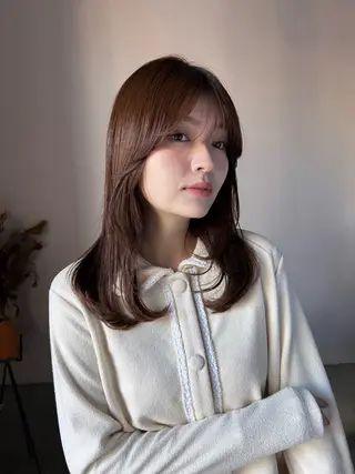 ミディアム カラー MINX The pass所属・透明感ケアカラー/ レイヤー/ryokaのヘアスタイル