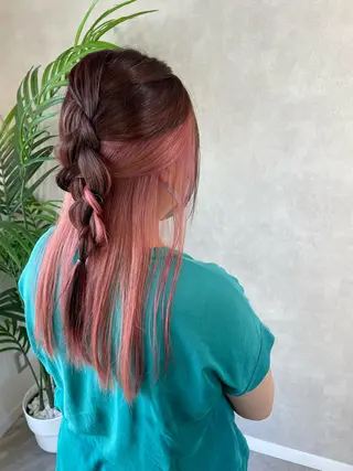 ロング 透明感ハイライト◎ 伊藤夏海のヘアスタイル