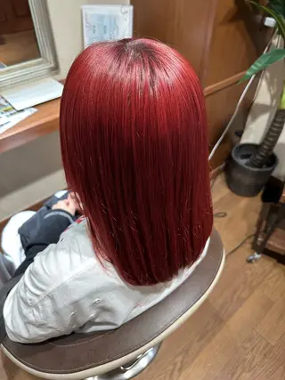 ミディアム カラー RINA .のヘアスタイル