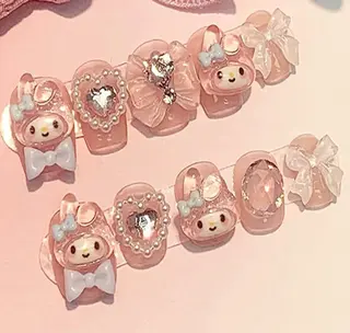 ネイル D-BEAUTY Nailsalonのネイルデザイン