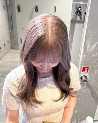 カラー 透明感ベージュ🤎 ナチュラルレイヤーのヘアスタイル