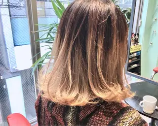 ミディアム カラー VIRETTA 【ヴィレッタ】のヘアスタイル