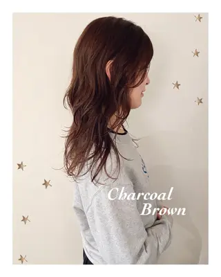 ロング カラー 市川 千夏のヘアスタイル