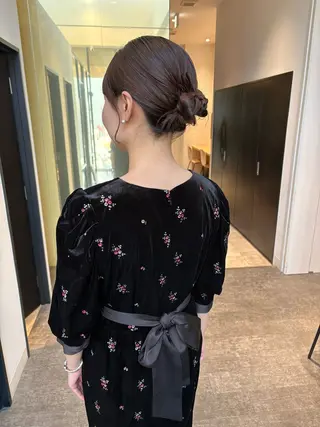 セミロング ヘアアレンジ mao | 柔らか艶カラー🫧のヘアスタイル