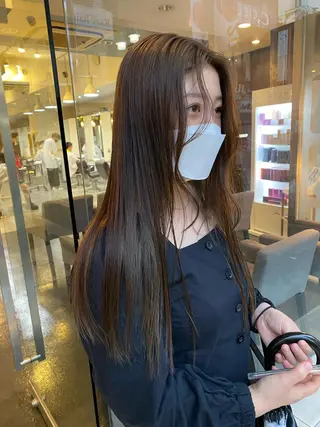 ロング カラー パーマ ヘアアレンジ メンズ キッズ ネイル mana 暖色カラーカットのヘアスタイル