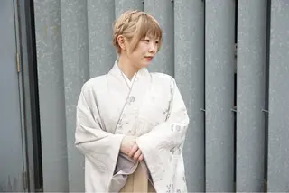 縮毛•ハイトーン ・着付け Runaのヘアスタイル