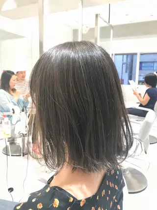 ミディアム カラー 加藤 憂のヘアスタイル
