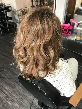 ミディアム カラー WEST OLAND 安藤のヘアスタイル