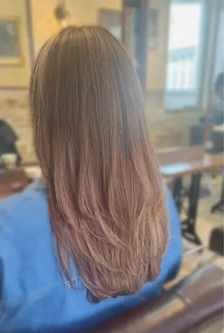 カラー 栗林 萌々のヘアスタイル