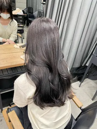 ロング 伊藤 莉奈　韓国ヘアのヘアスタイル