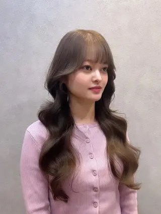 ロング カラー ヘアアレンジ 🩷韓国ヘア/ヨシン モリ🩷Maikaのヘアスタイル
