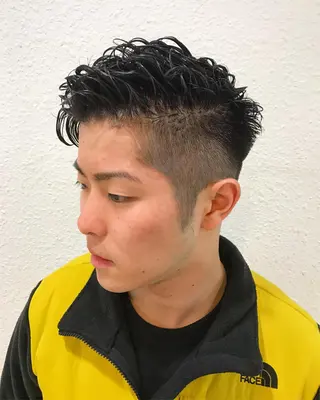 ショート カラー パーマ メンズ 🟦メンズパーマ🟦 横浜駅｜小上馬淳司のヘアスタイル