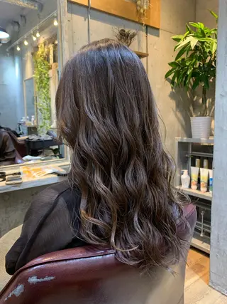 ロング カラー 安達 俊亮のヘアスタイル