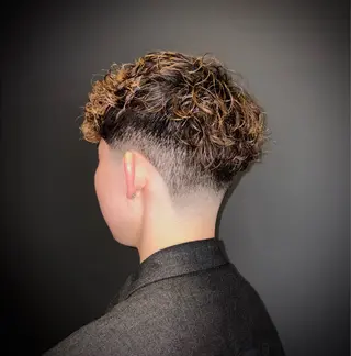 ショート Joy/Box新大阪店所属・岡本 佳久のヘアスタイル