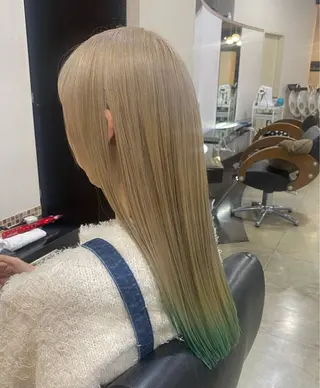 ロング カラー ヘアアレンジ 烏山 達也のヘアスタイル
