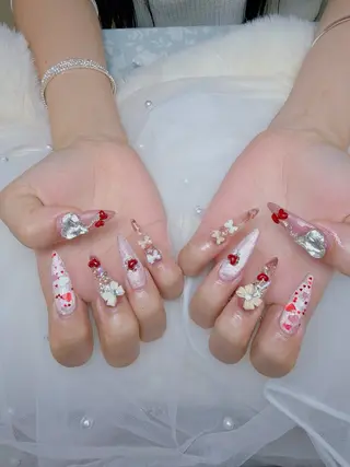 ネイル エピフィラム所属・グエン ミーのネイルデザイン