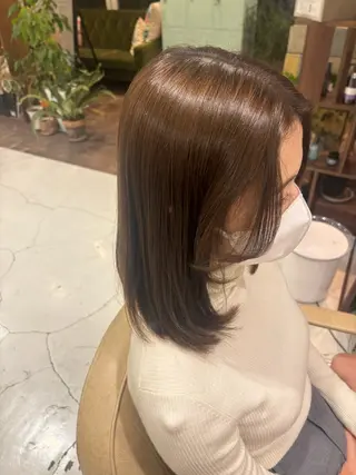 ミディアム カラー 保谷 菜々美のヘアスタイル