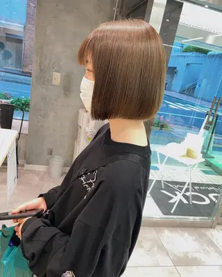 ショート カラー marble by KENJEのヘアスタイル