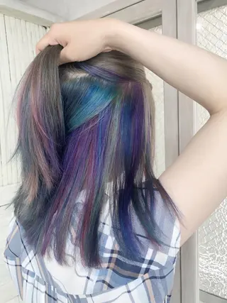 ミディアム カラー パーマ ヘアアレンジ 推し活専用 【派手髪】飯野ゆかりのヘアスタイル