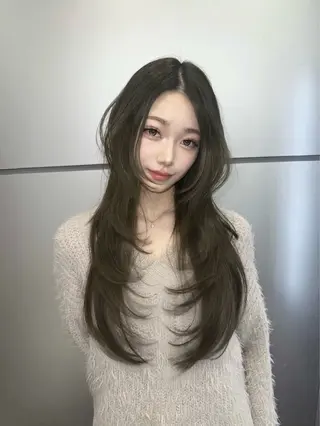 ロング カラー ヘアアレンジ 韓国ヘア🖤/透明感 shihoのヘアスタイル