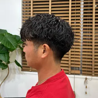 パーマ メンズ 関野 大悟のヘアスタイル