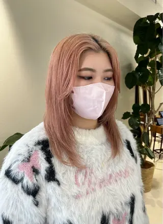 ミディアム カラー レイヤーカット/ブラ ウンカラー/河野凜のヘアスタイル