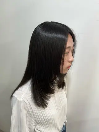 ミディアム やなぎさわ はるなのヘアスタイル
