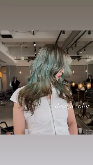 ロング カラー 💜ハイトーン💛 マジカルかいちゃんのヘアスタイル