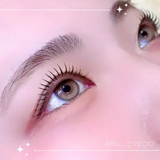 マツエク・マツパ 🎀束感/上下エク/ 𝙍𝙐𝘼 🎀のマツエク・マツパデザイン