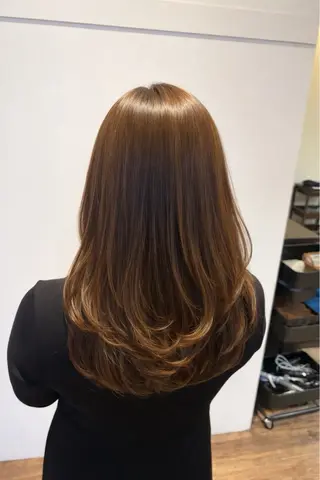 セミロング カラー 高橋 乙葉のヘアスタイル