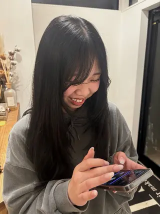 ロング カラー 髙木 藍紗のヘアスタイル