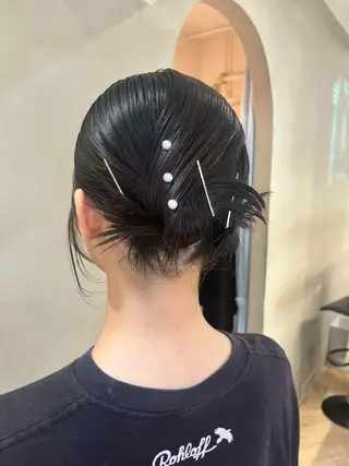ミディアム ヘアアレンジ オリーブカラー/ レイヤー/ ローレンのヘアスタイル