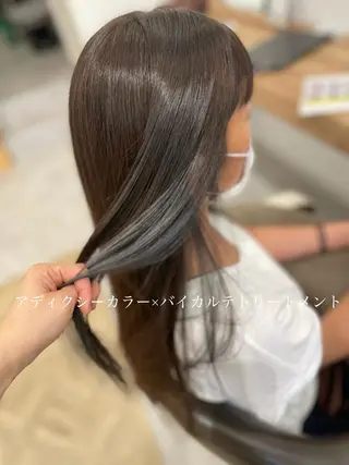 ロング カラー やまこし 美裕樹のヘアスタイル