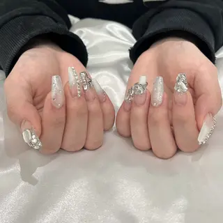 ネイル MODA MANAMIᵕ̈のネイルデザイン