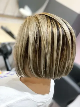 ショート カラー ヘアアレンジ 髪質改善×ハイトーン 中田啄也のヘアスタイル
