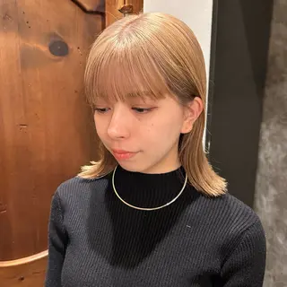 ミディアム カラー ショート/ウルフ ハイトーン/カイセイのヘアスタイル