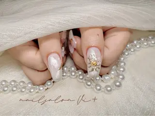 ネイル ✨Nailsalon Vi+✨のネイルデザイン