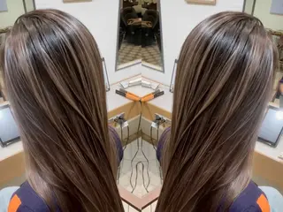 ロング ハイライトバレイヤー ジュ＆縮毛矯正✨櫻野のヘアスタイル