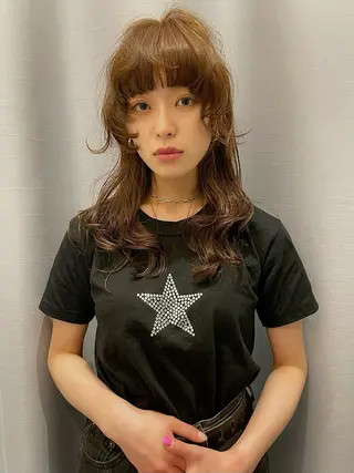 ミディアム カラー ブリーチ😼 ボブ✍️レイヤーのヘアスタイル