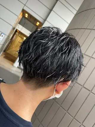 ミディアム パーマ メンズ Zina天王寺 CHIAKIのヘアスタイル